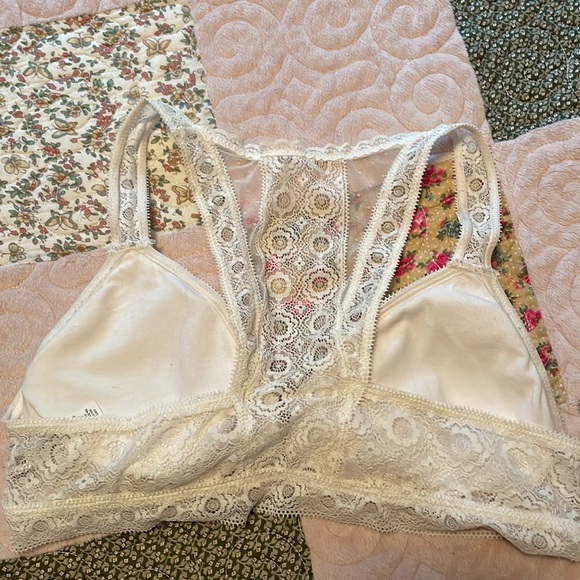 Ladies Bralette - Picture 3 of 3